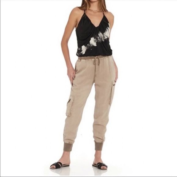 Young fabulous & broke tan cargo joggers large - Picture 7 of 7